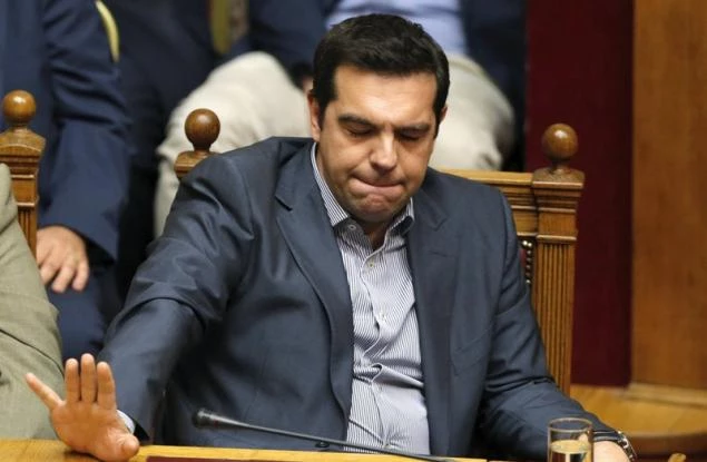 Σε κατάσταση πανικού το Μ. Μαξίμου: Με χαλκευμένη «δημοσκόπηση» επιχειρεί να αντιστρέψει τα δεδομένα – Οι Ελληνες γυρίζουν την πλάτη στους ΣΥΡΙΖΑΝΕΛ – Βυθίζονται και δεν μπορούν να το χωνέψουν